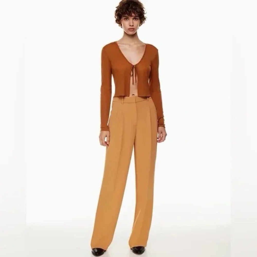 Aritzia Effortless Pants in Maplewood